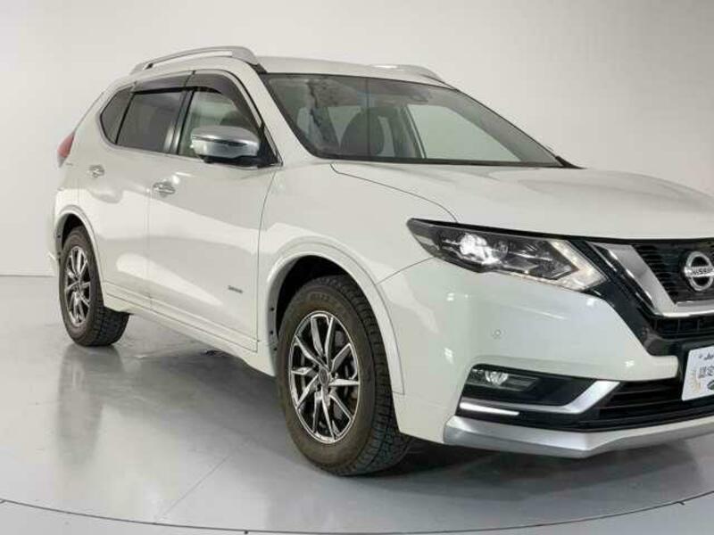 X-TRAIL