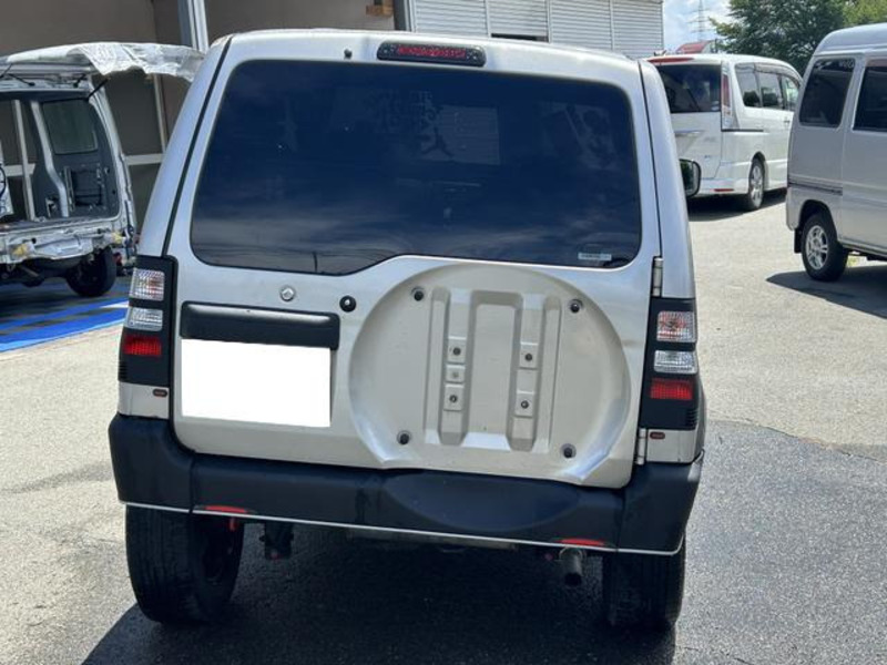 PAJERO MINI