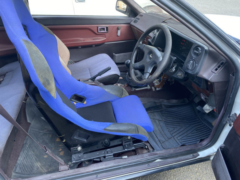 COROLLA LEVIN