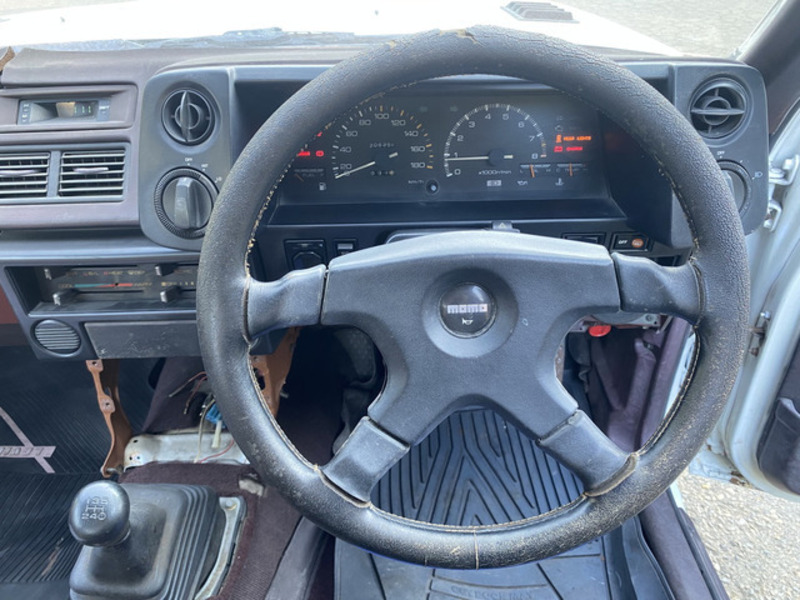 COROLLA LEVIN