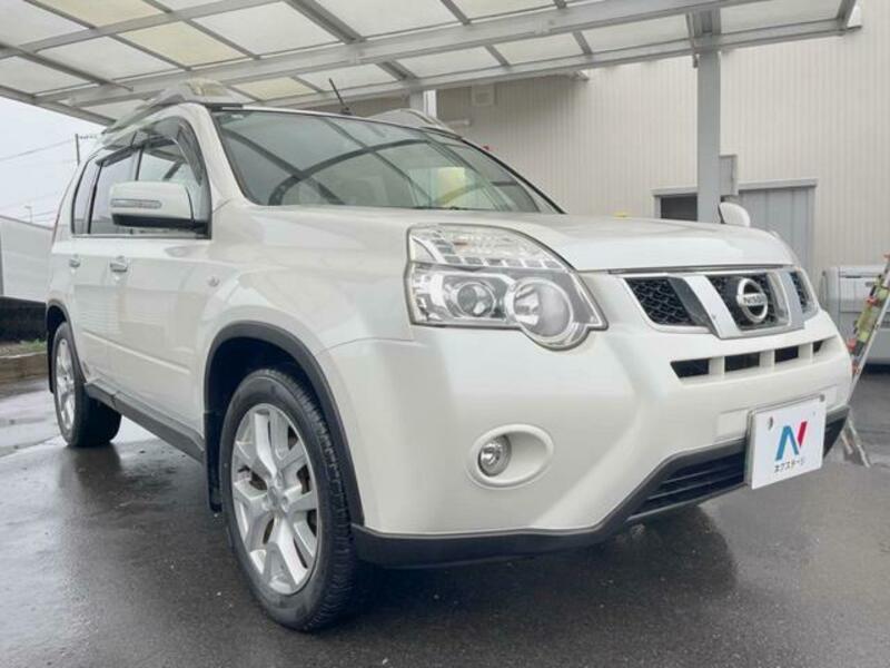 X-TRAIL