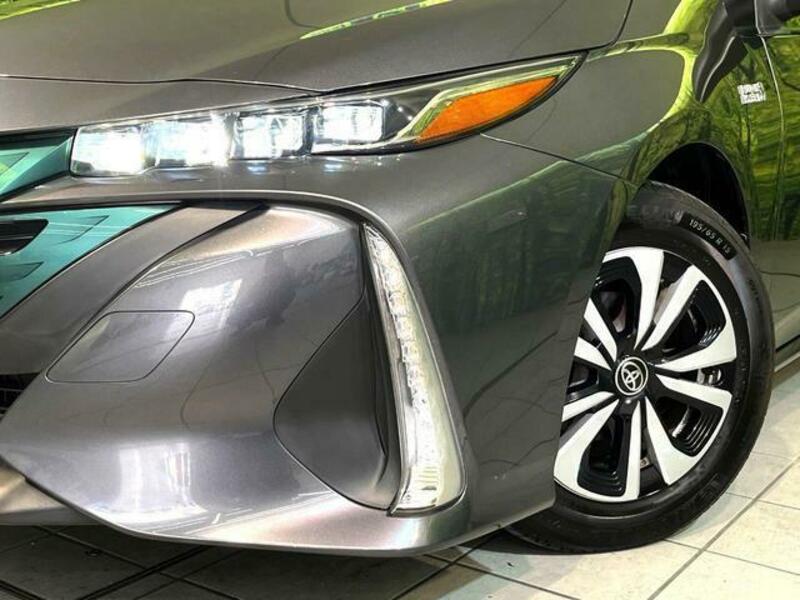 PRIUS PHV