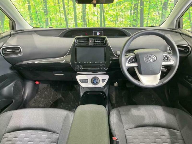 PRIUS PHV