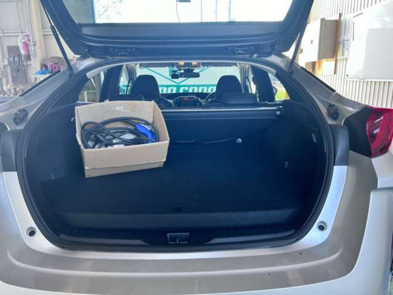 PRIUS PHV