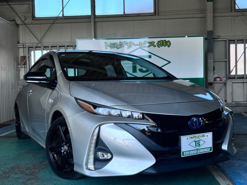 PRIUS PHV