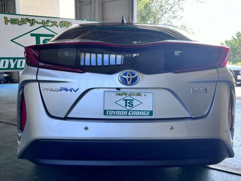 PRIUS PHV