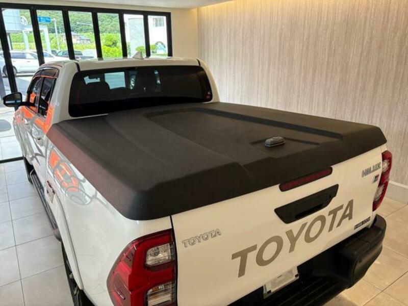 HILUX