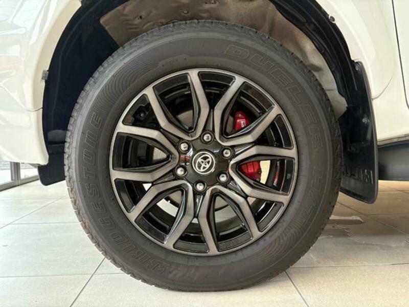 HILUX