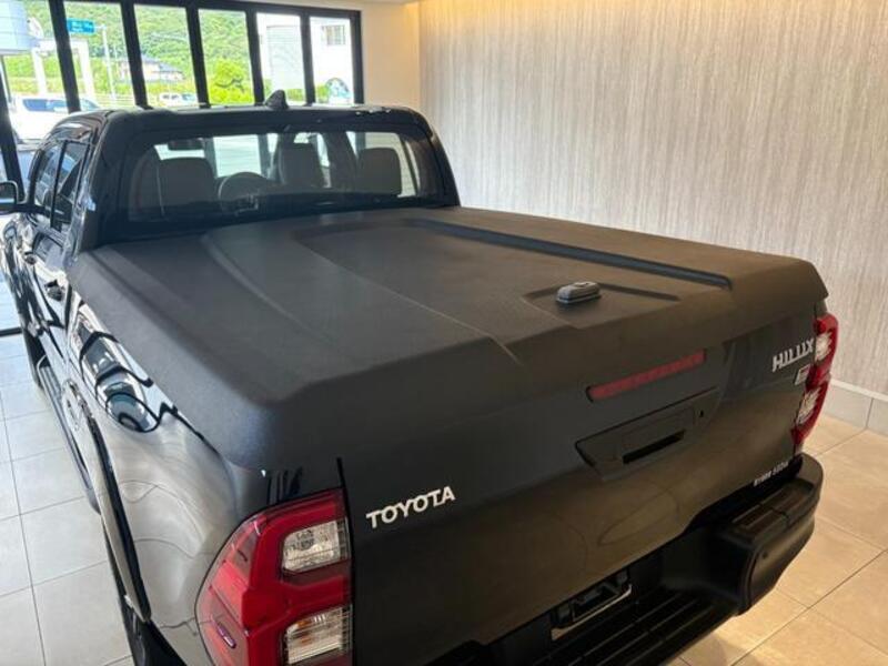 HILUX