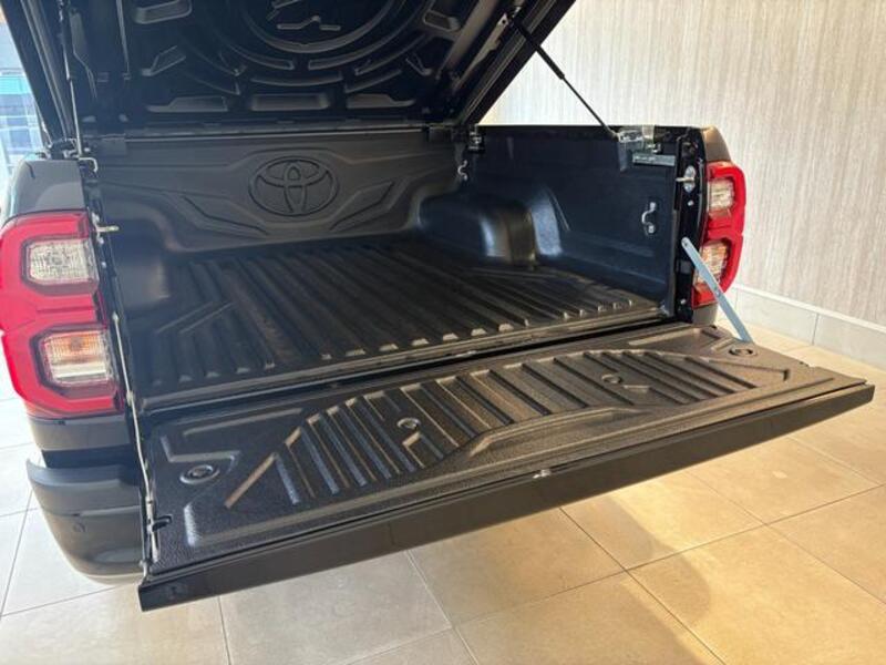 HILUX