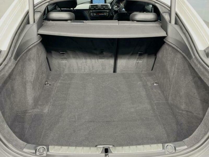 4 SERIES