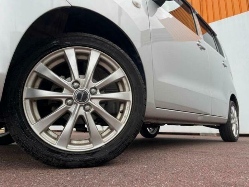 WAGON R