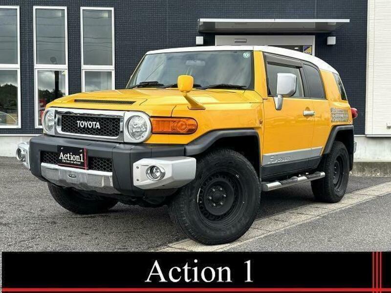TOYOTA FJ CRUISER