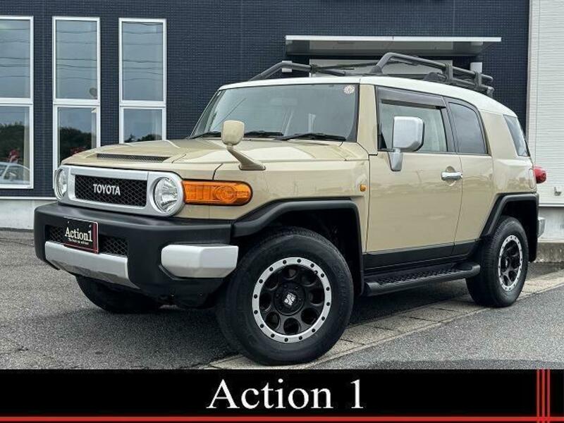 TOYOTA FJ CRUISER