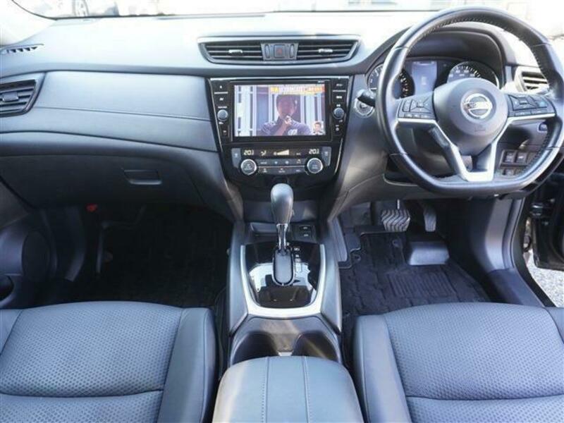 X-TRAIL