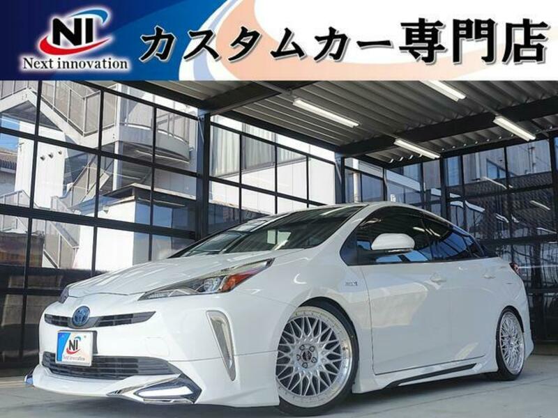 TOYOTA PRIUS