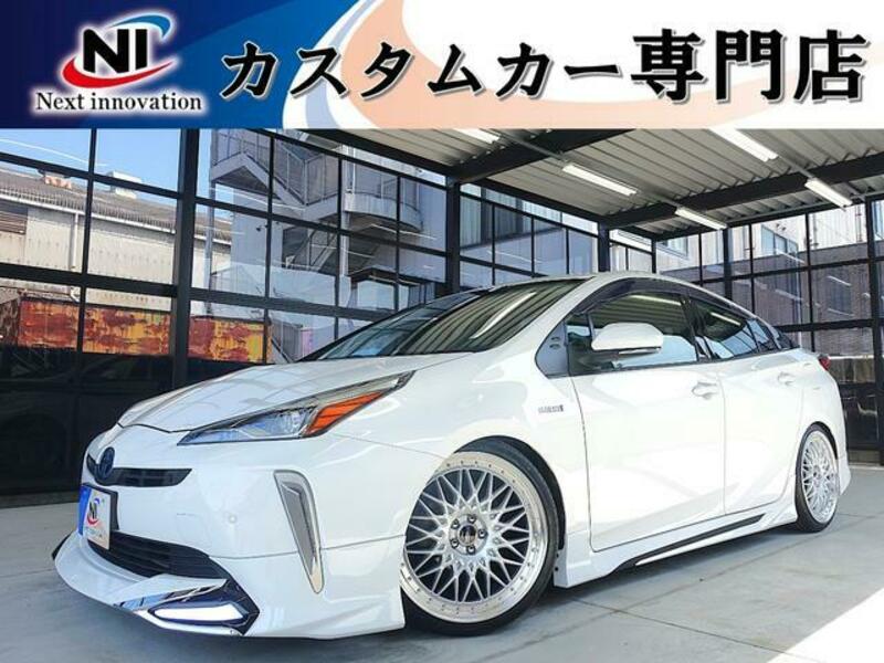 TOYOTA PRIUS