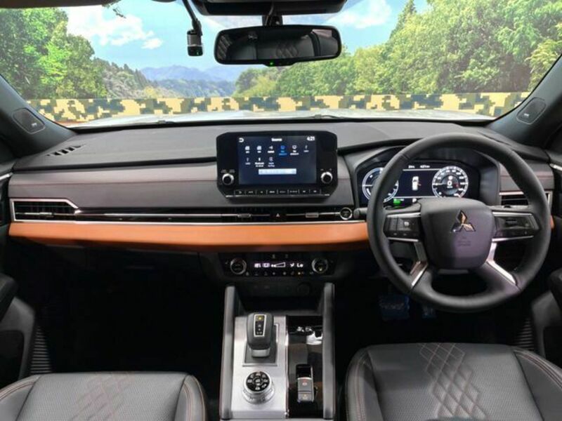 OUTLANDER PHEV