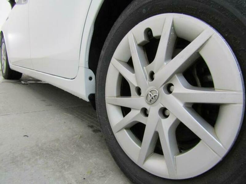 PRIUS ALPHA