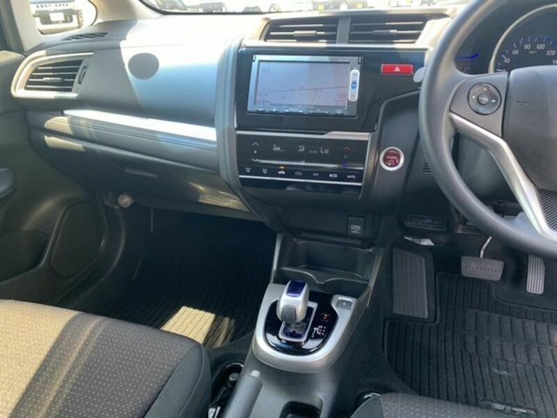 FIT HYBRID