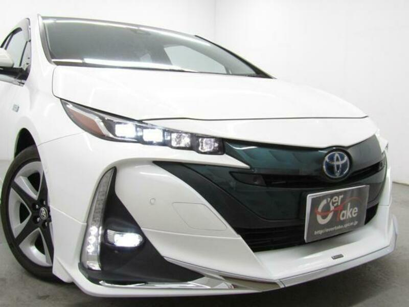 PRIUS PHV