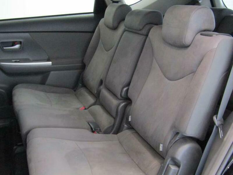 PRIUS ALPHA