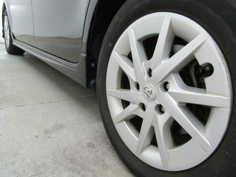 PRIUS ALPHA
