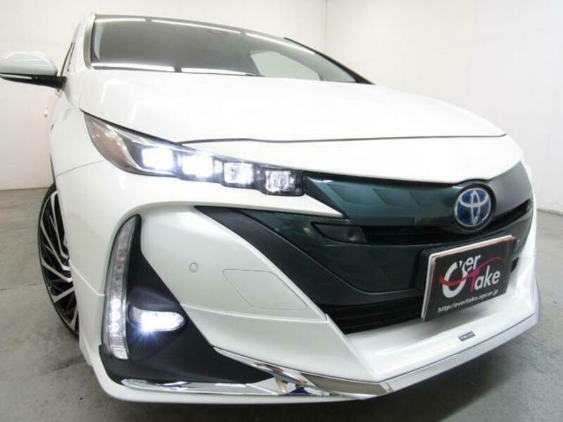 PRIUS PHV