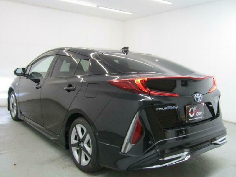 PRIUS PHV