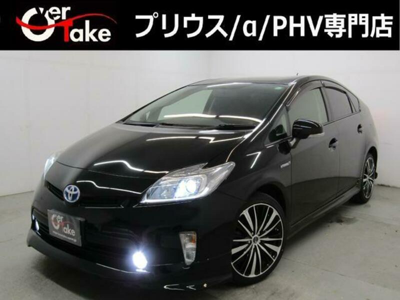 TOYOTA PRIUS