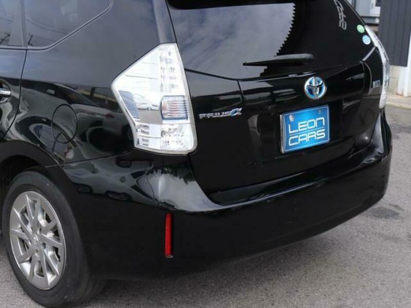 PRIUS ALPHA