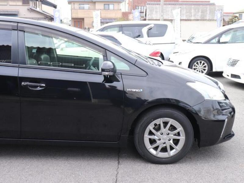 PRIUS ALPHA