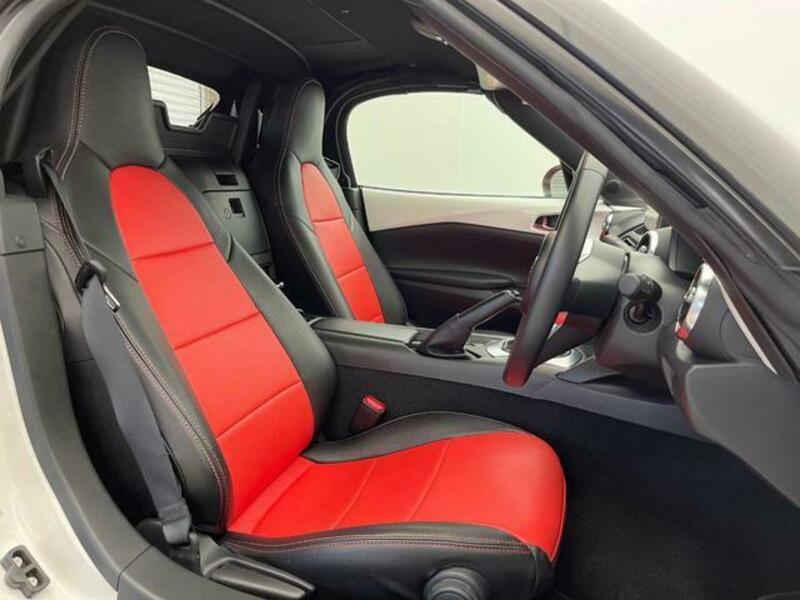ROADSTER