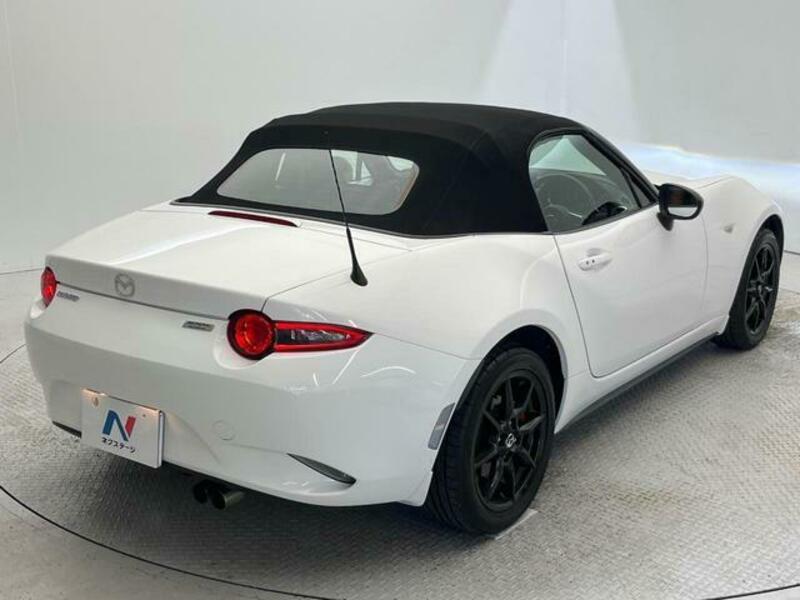 ROADSTER