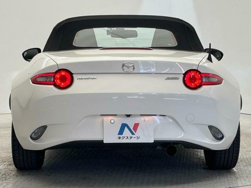 ROADSTER