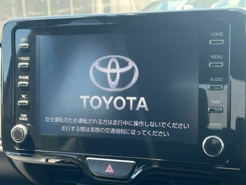 YARIS CROSS