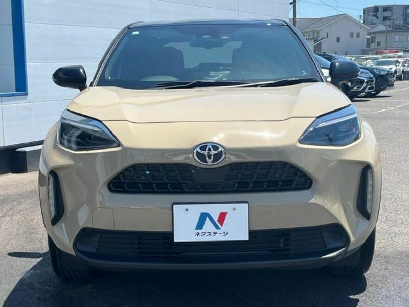 YARIS CROSS