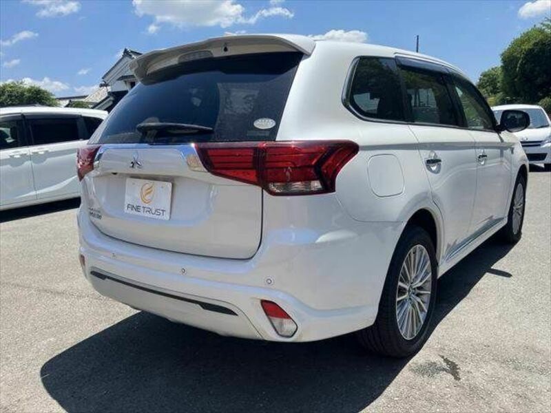 OUTLANDER PHEV
