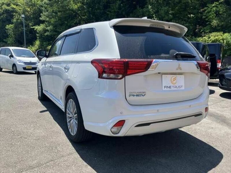 OUTLANDER PHEV