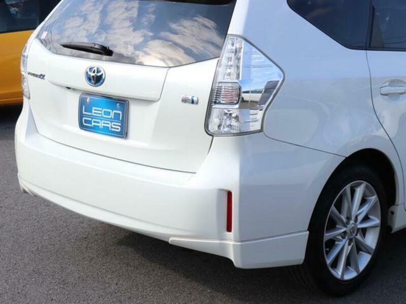 PRIUS ALPHA