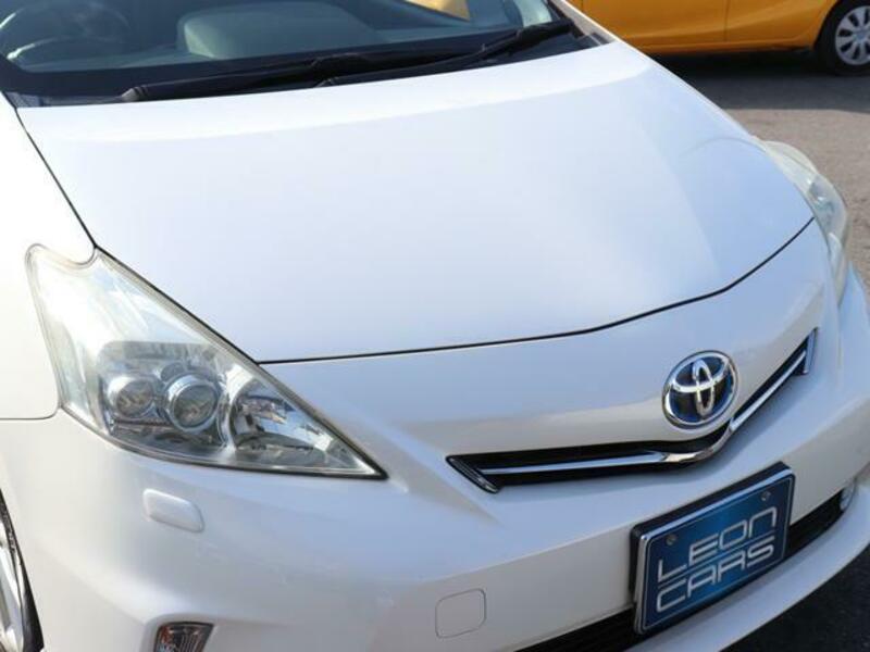 PRIUS ALPHA