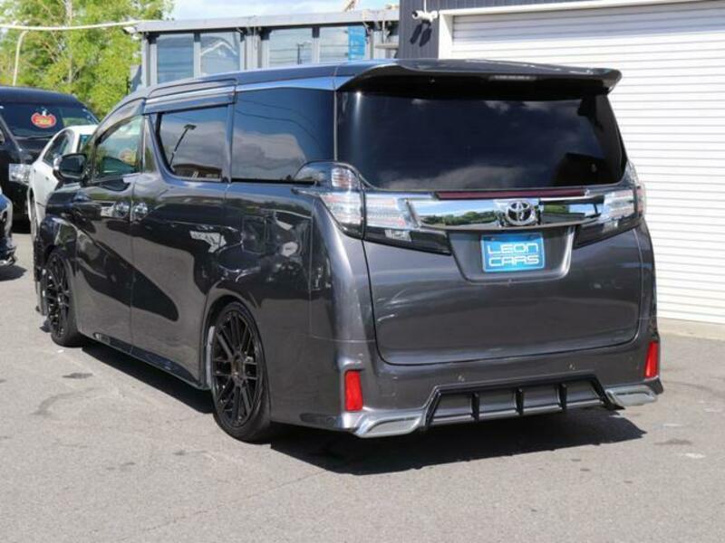 VELLFIRE