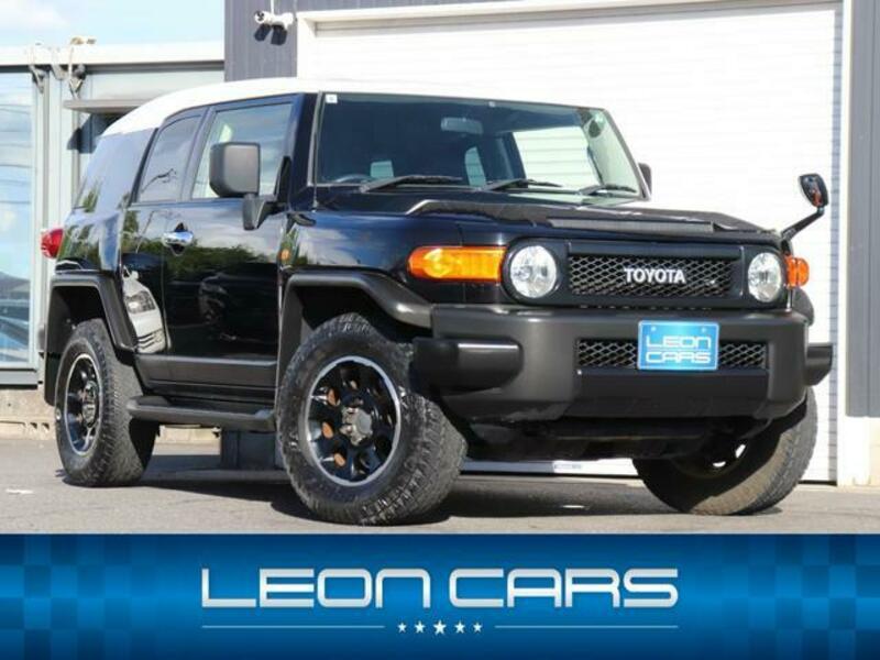 TOYOTA FJ CRUISER