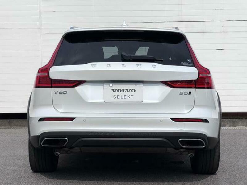 V60