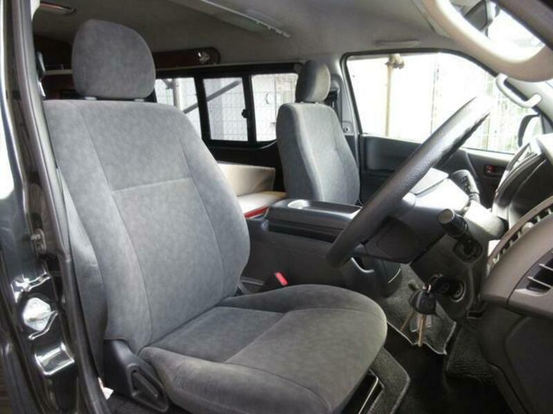 HIACE WAGON