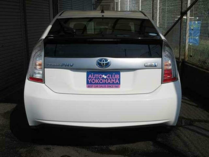 PRIUS PHV