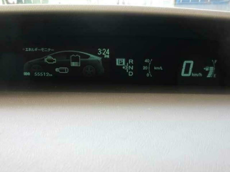 PRIUS PHV