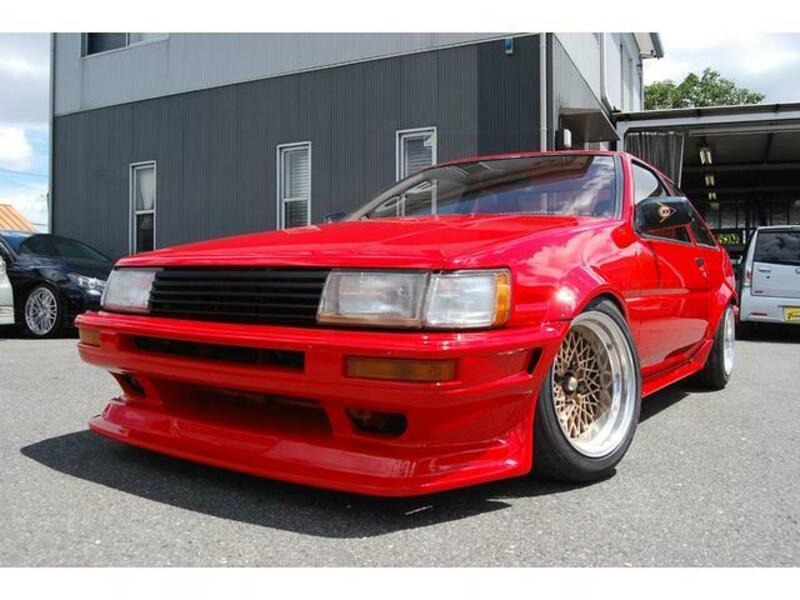 COROLLA LEVIN
