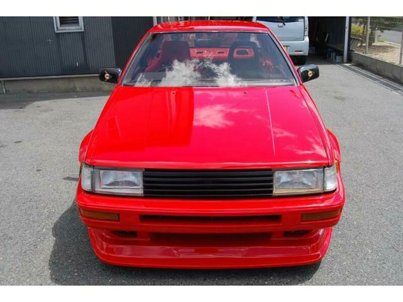 COROLLA LEVIN