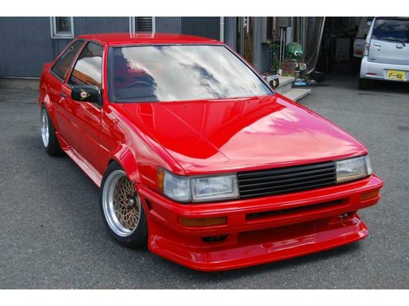 COROLLA LEVIN